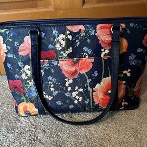 Dana Buchman blue floral purse
